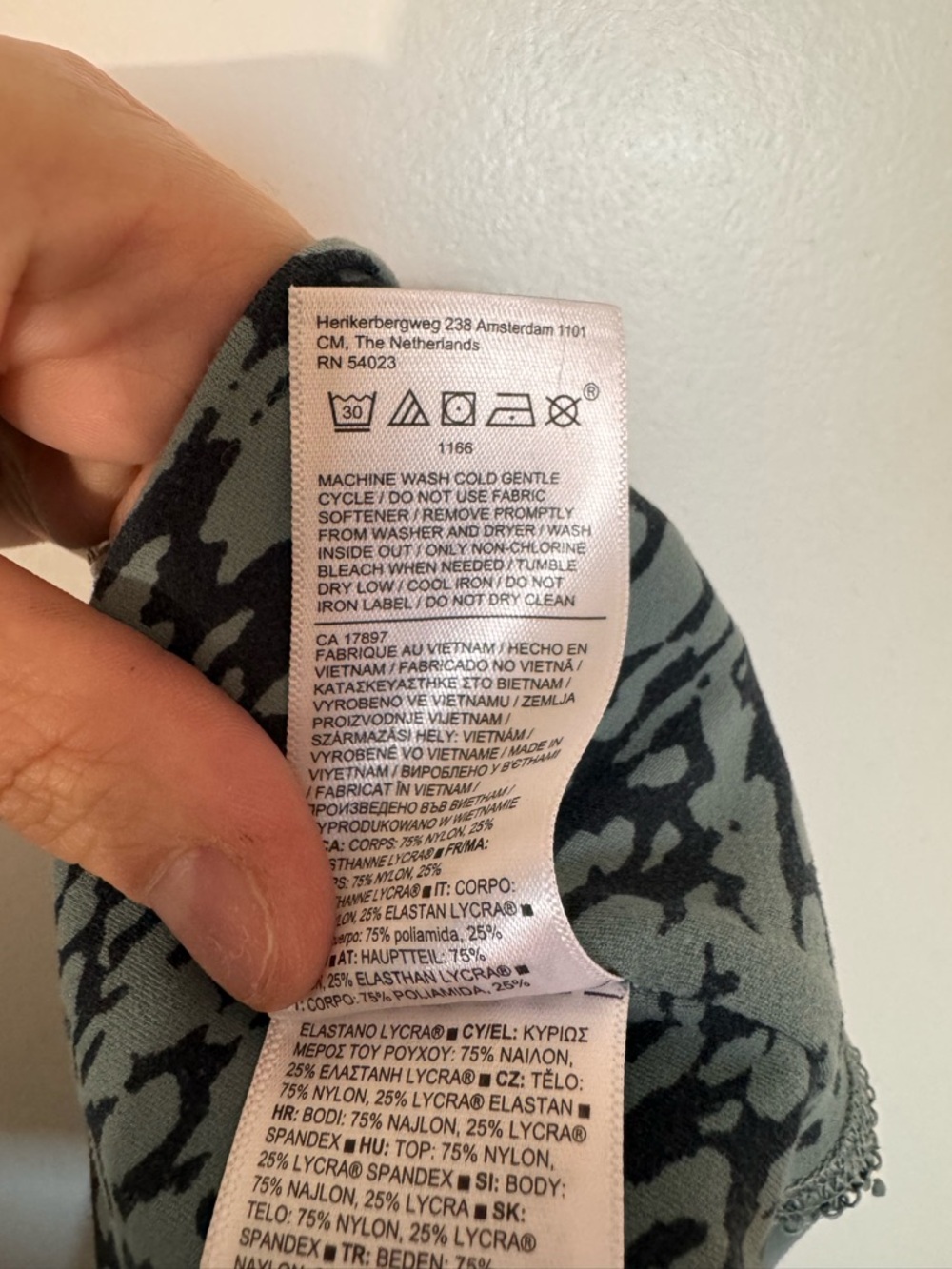 Athleta Salutation Jogger Ocelot Spot Minimalistic Women's Sz Medium Athleisure - Picture 6 of 6